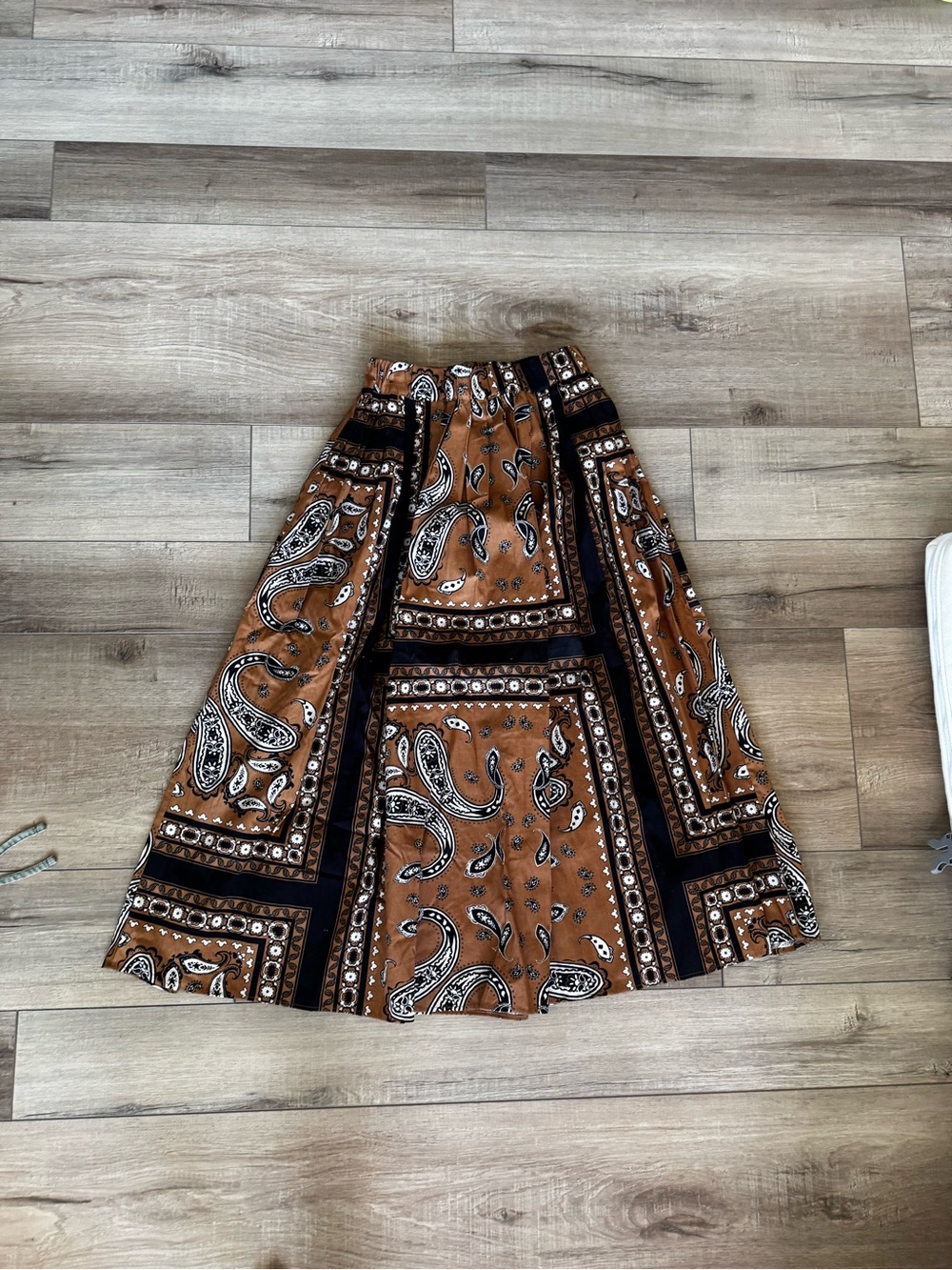 Toffee Brown Paisley Midi Skirt NWOT